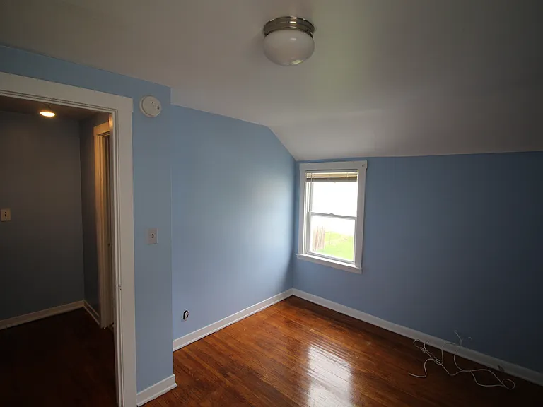205 Mayville Ave — Photo 8