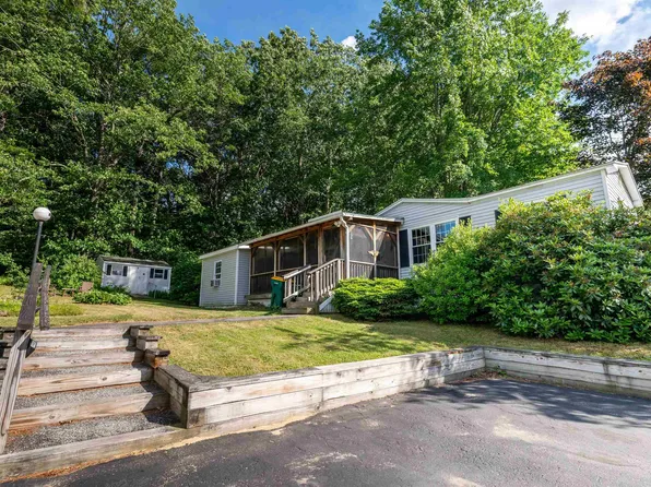 42 Gooseberry Circle, Rochester, NH 03867