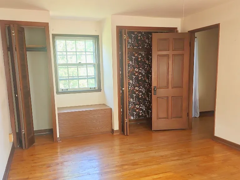 5610 Badger Ct — Photo 2