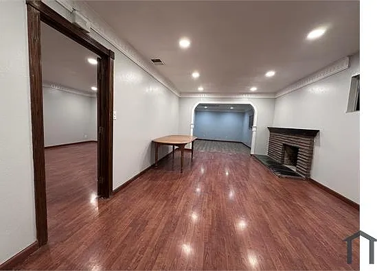1876 Catalpa Way — Photo 2