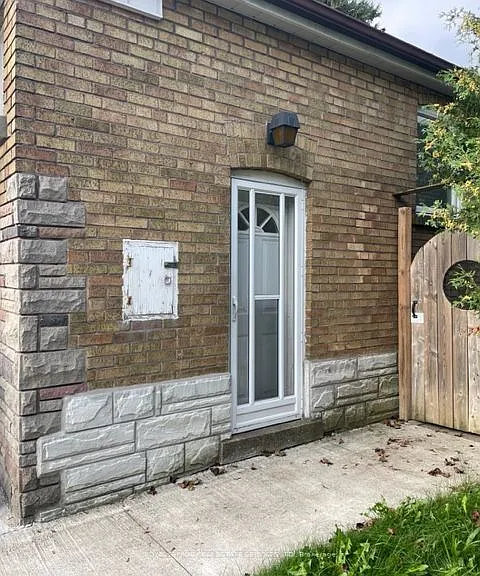 18 Argate Pl #BASEMENT — Photo 9