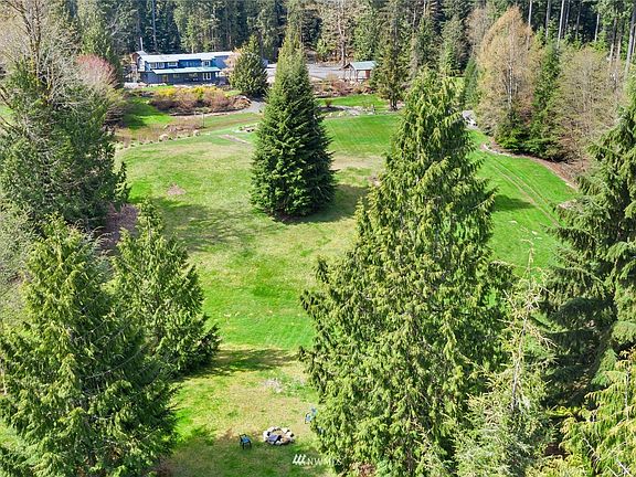 Parked out acreage ready for your gatherings. 