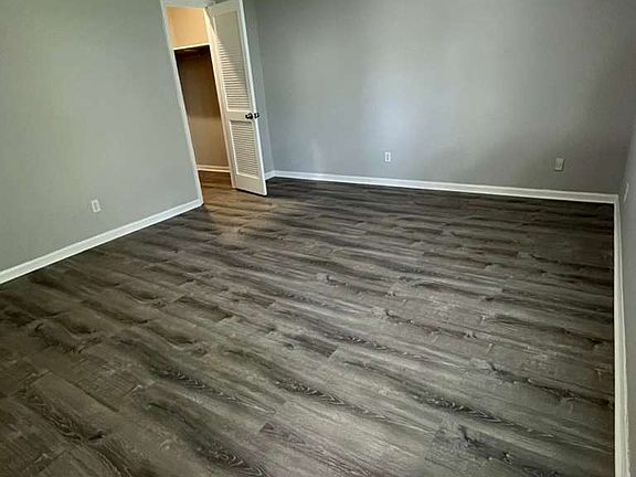 4th image of 5428 Covent Way