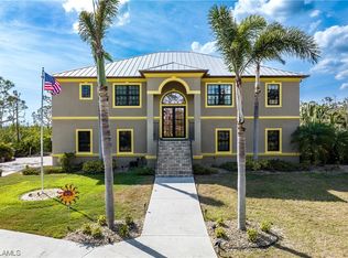 8611 Juneau Ct, Saint James City, FL 33956