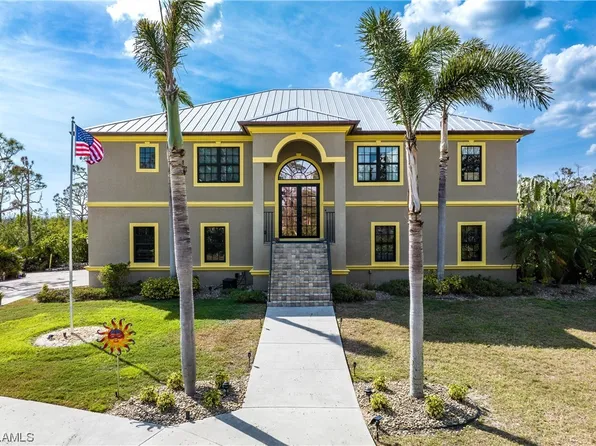 8611 Juneau Ct, Saint James City, FL 33956