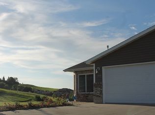 3224 Eastside Pl, Bismarck, ND 58501
