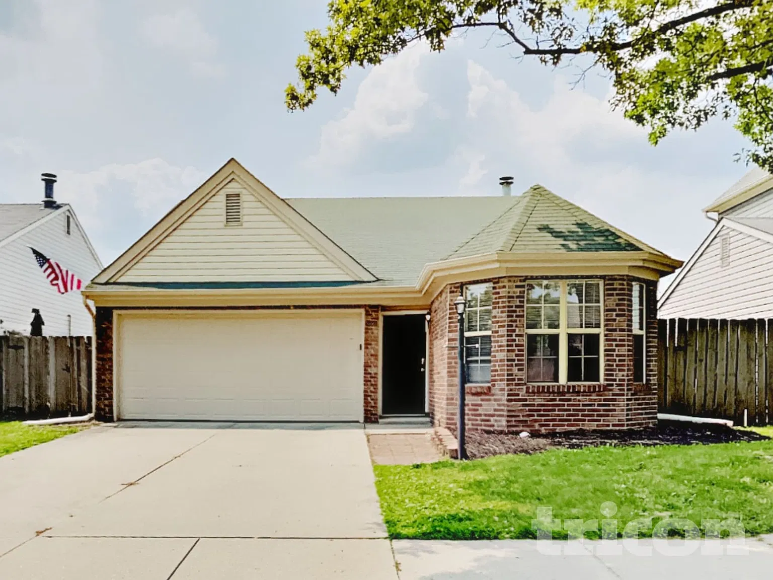 5660 Buttercup Way Indianapolis IN — Photo 2