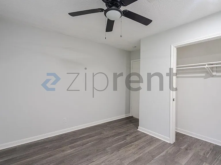 15443 Blackhawk Blvd — Photo 28
