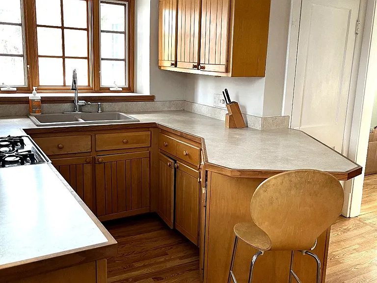 168 Green St — Photo 13