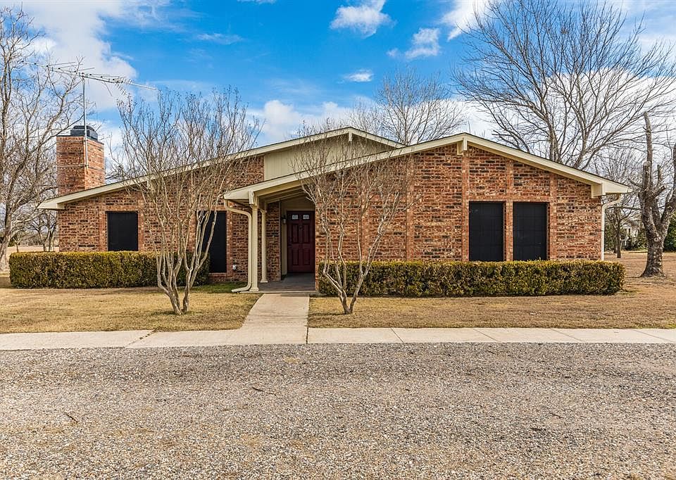 711 N Janes Rd, West, TX 76691 Zillow
