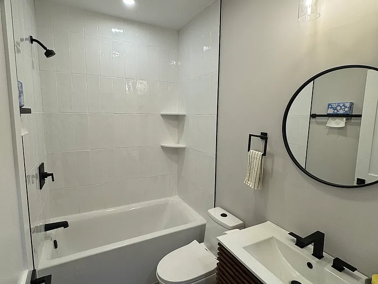 173 Maverick St #2 — Photo 6
