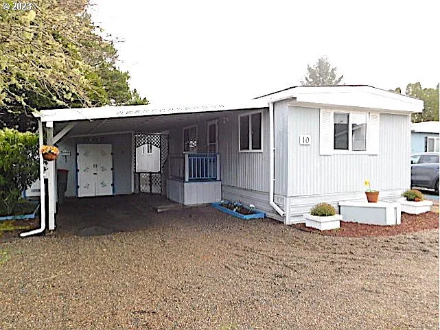 2657 Highway 101 N Unit 10 photo 1