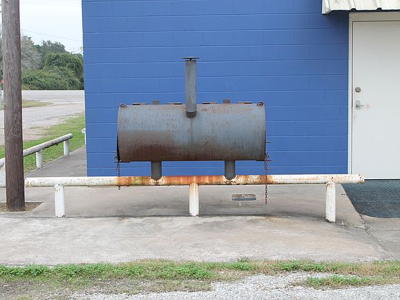 5th image of 1413 Hwy 90a E
