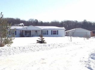 1970 Mayer Rd, Smiths Creek, MI 48074