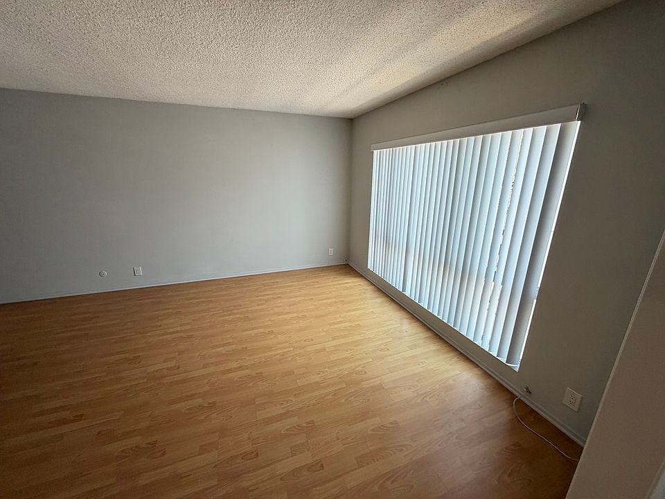 1st image of 1210 N Flores St APT 7