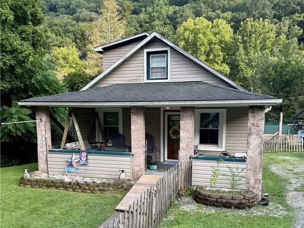 778 Campbells Creek Dr, Charleston, WV 25306