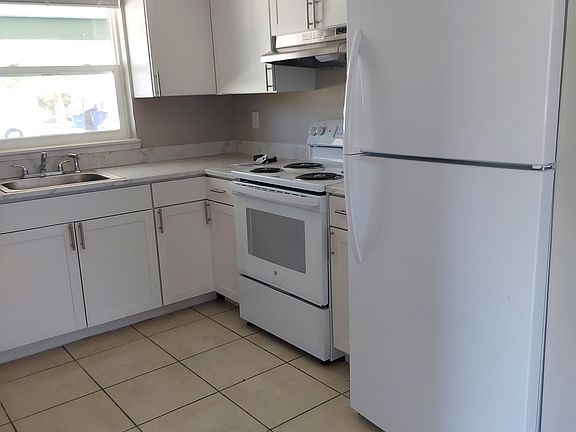 4th image of 11341 Linda Loma Dr APT 1