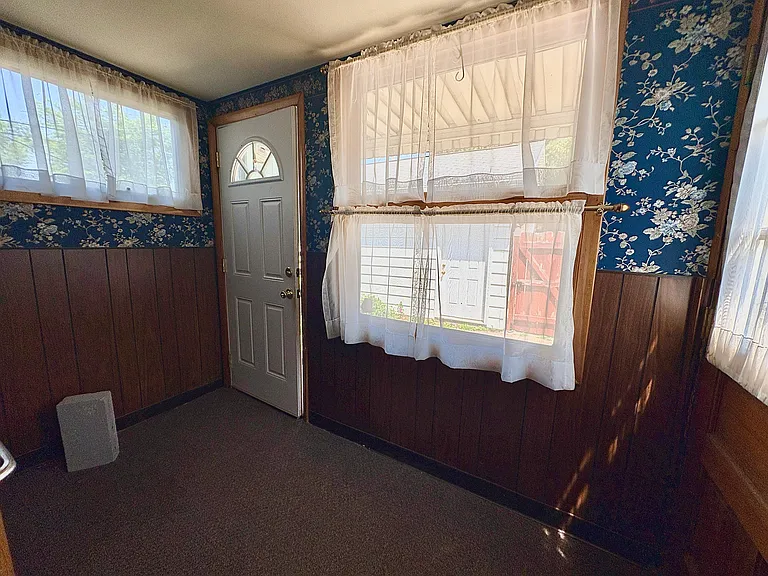 626 S Gladstone Ave — Photo 18