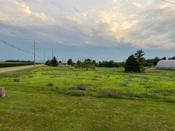 E Main St, El Paso, IL 61738