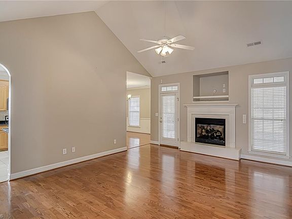 2nd image of 6741 Elm Hill Dr
