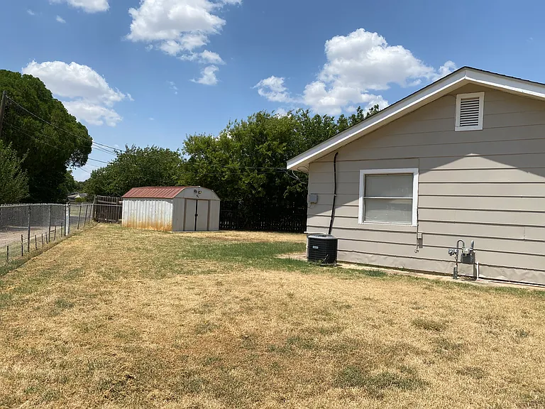 2805 Stearns Ave — Photo 23