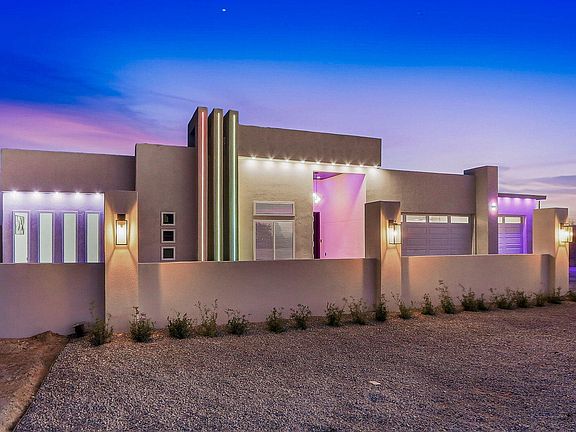 2nd image of 15070 Las Flores Dr