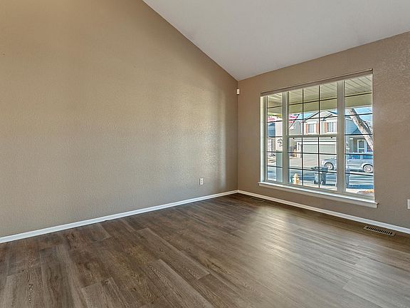 4th image of 2525 E 131st Pl