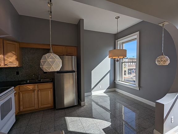 4th image of 192 Remsen St #2B