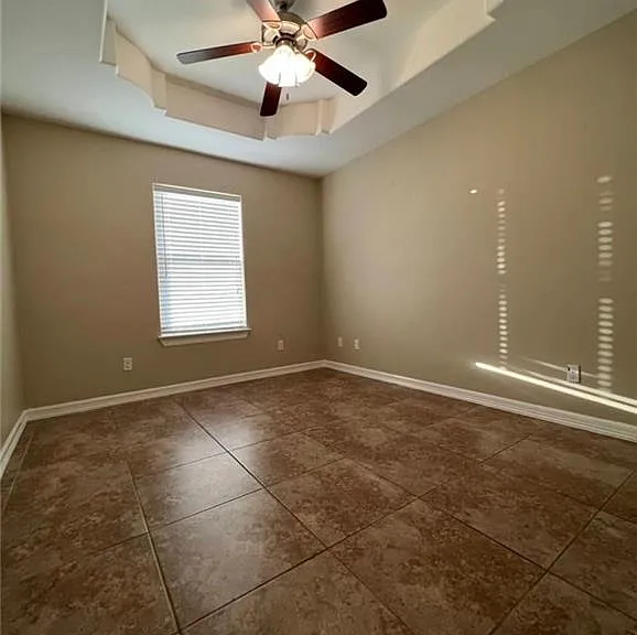 619 Dalobo Blvd — Photo 9