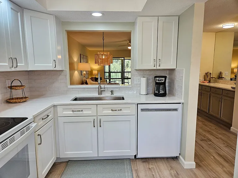 744 Avenida Estancia #144B — Photo 11