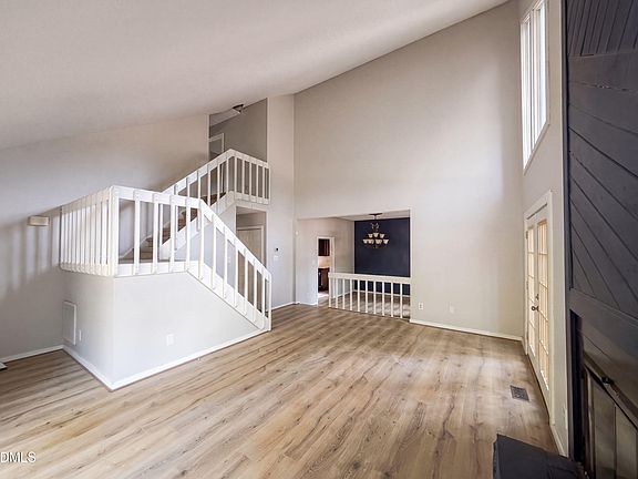 3rd image of 5844 Waters Edge Dr