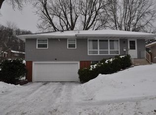 904 Elton Hills Dr NW, Rochester, MN 55901