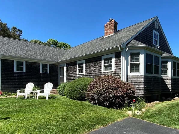 64 Siasconset Dr, Bourne, MA 02532