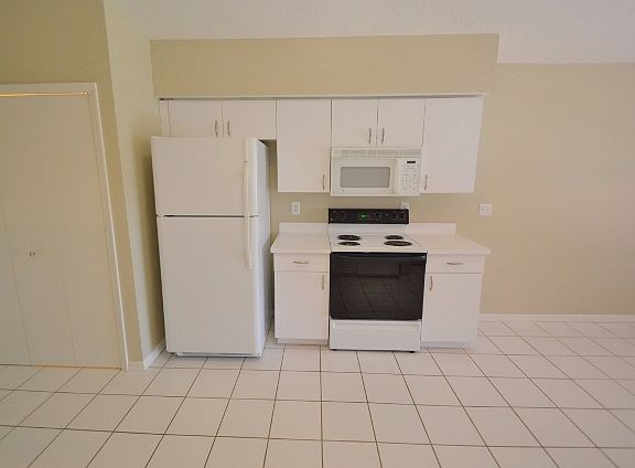 4th image of 3454 Diamond Ter