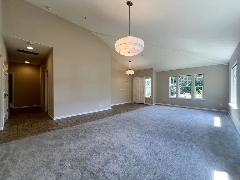53 Wine Press Way — Photo 8