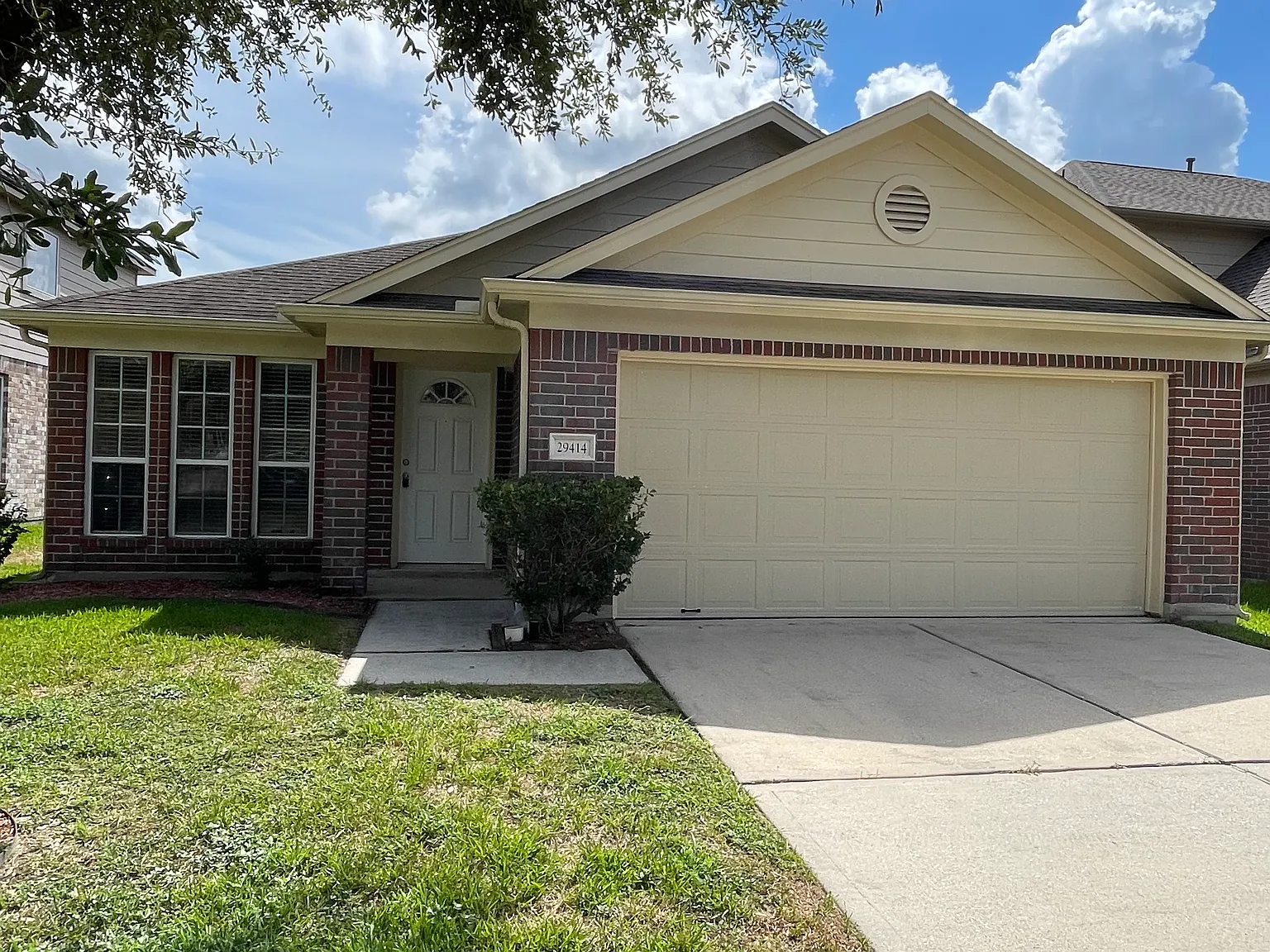 3 bed, 1549 sqft, $1,869 — Photo 1