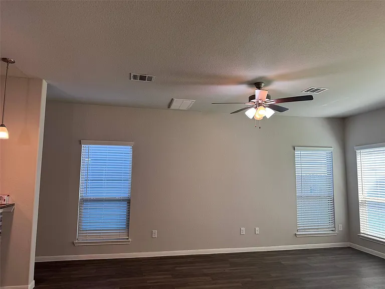 149 Camelot Place Ct — Photo 9