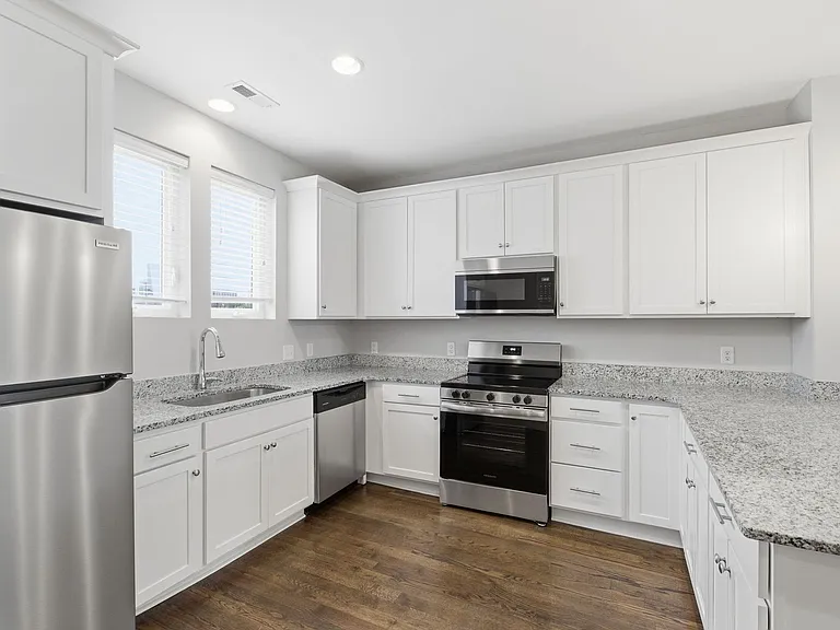 520 Dr D B Todd Jr Blvd — Photo 3
