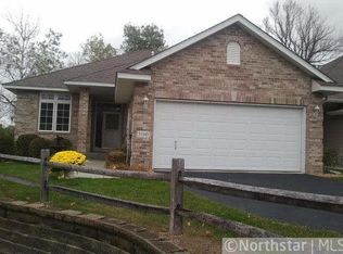 5160 E Oak Point Dr, Prior Lake, MN 55372