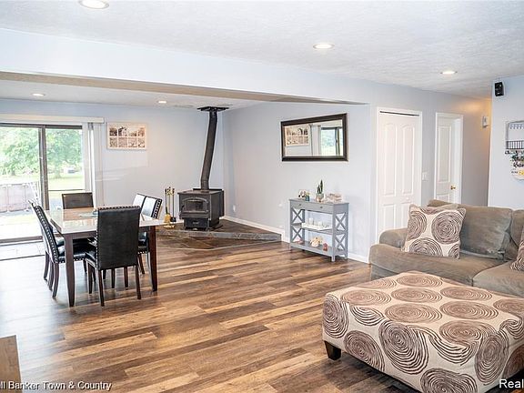 5th image of 6881 Munsell Rd