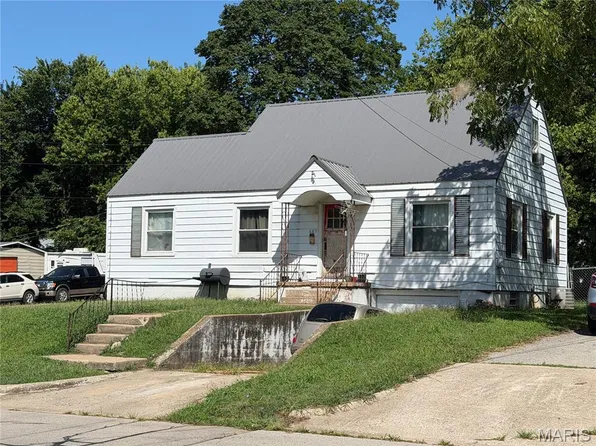 685 W 2nd St, Lebanon, MO 65536