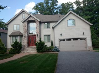 136 Harwich Rd, Newton, MA 02467