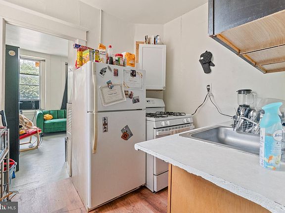 5th image of 117 W 29th St