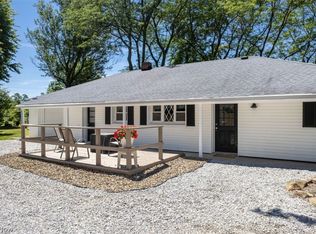 2172 Wadsworth Rd, Barberton, OH 44203