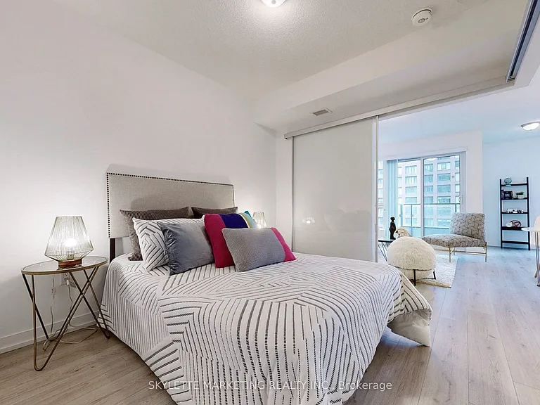 395 Bloor St E #3201 — Photo 12