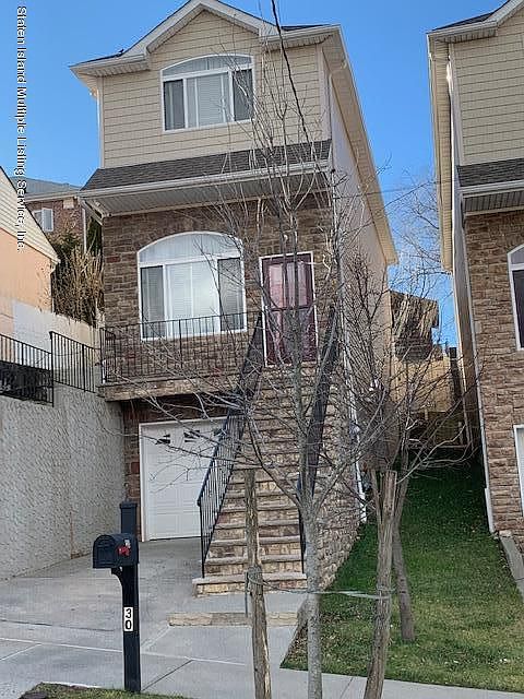 1st image of 30 Vaughan St