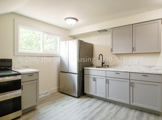 1011 Wright St #A, Oshkosh, WI 54901