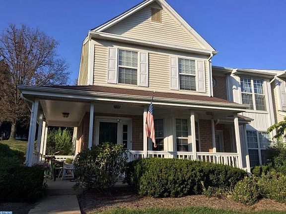 3rd image of 344 Leedom Way #52