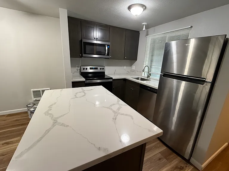 12365 SW Walnut St #12365 — Photo 6