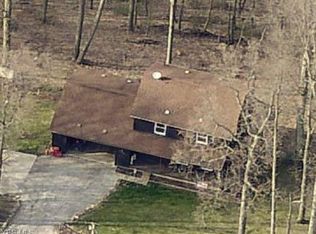 7487 Hill Church St SE, East Canton, OH 44730